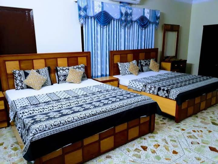 Galaxy Palace Near Millennium Mall Karachi Buitenkant foto